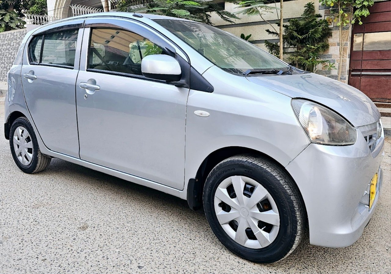 mira for rent in karachi